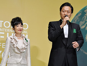 鳩山総理と幸夫人